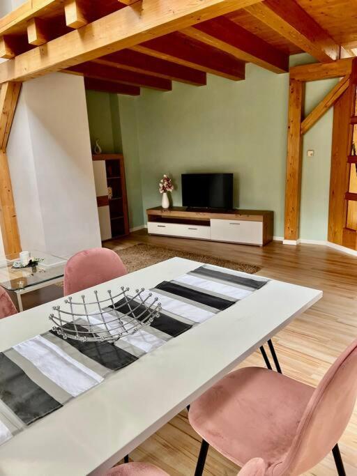 Appartement Wanderurlaub Mit Und Ohne Hund! à Harra Extérieur photo